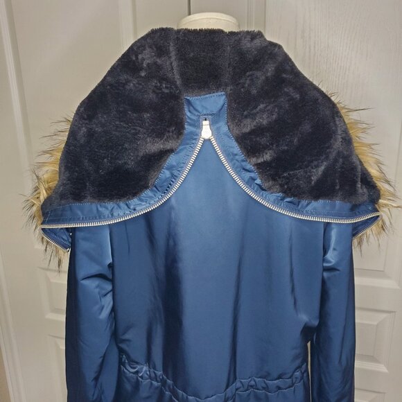 GAP Women’s Hooded Parka Faux Fur Trim Navy Blue Size M - Picture 8 of 10